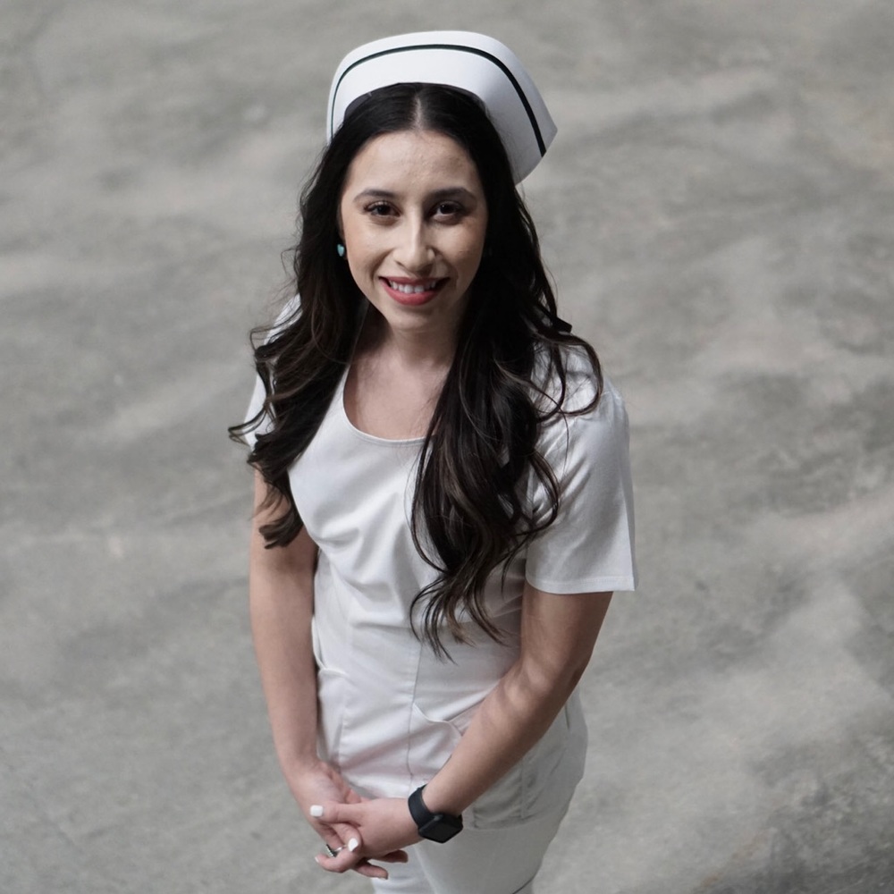 Meet your Posher, Corina